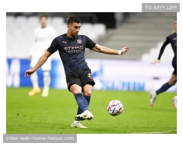 费兰-托雷斯终结15场进球荒，双响破门展现门前嗅觉复苏